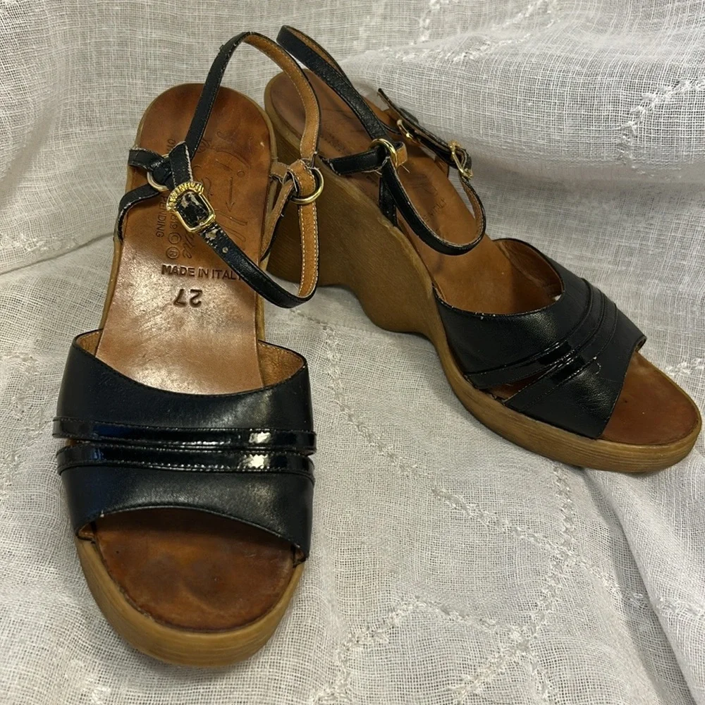 Famolare made in Italy leather wedge sandals